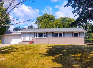 576 Holiday Dr, Bellaire, MI 49615