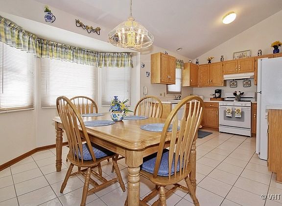 3rd image of 7802 Wheatfield Dr