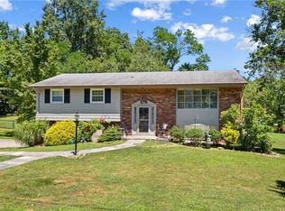 2814 Herron Ln, Glenshaw, PA 15116