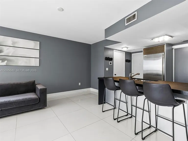 18201 Collins Ave #5303 — Photo 7