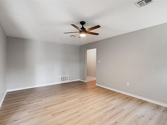 5th image of 6316 NW Andrews Ave