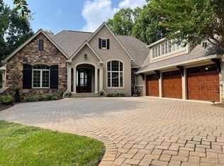 45 Waverly Ct, Moneta, VA 24121
