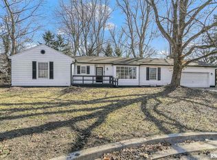 10 McLean Ln, Springfield, IL 62704