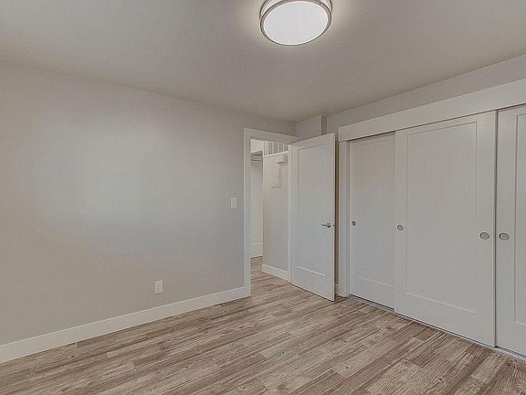5th image of 863 E 200 S APT 4