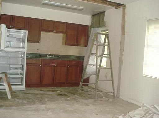 3rd image of 2101 SW 10th Ave