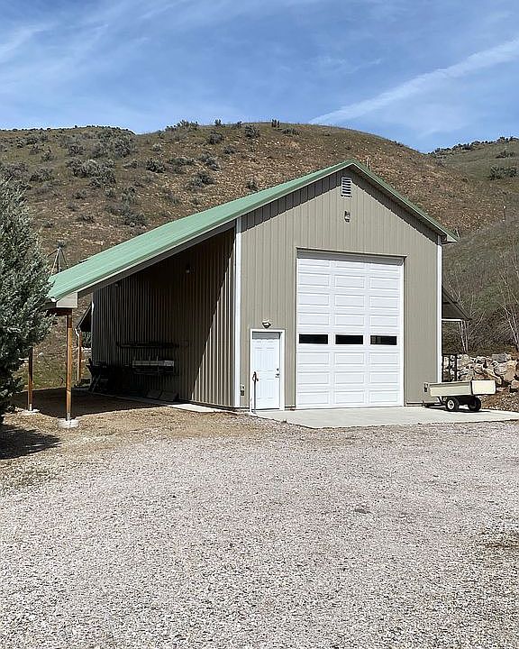 2nd image of 6 Two Forks View Rd
