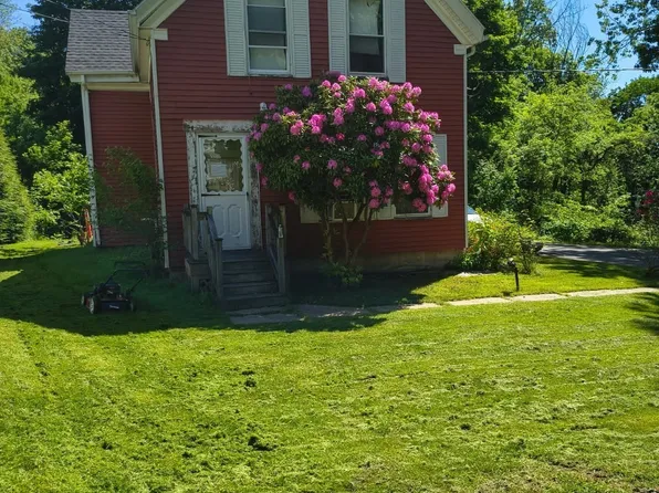 41 Linwood St, Haverhill, MA 01830