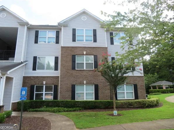 14104 Fairington Ridge Cir, Lithonia, GA 30038
