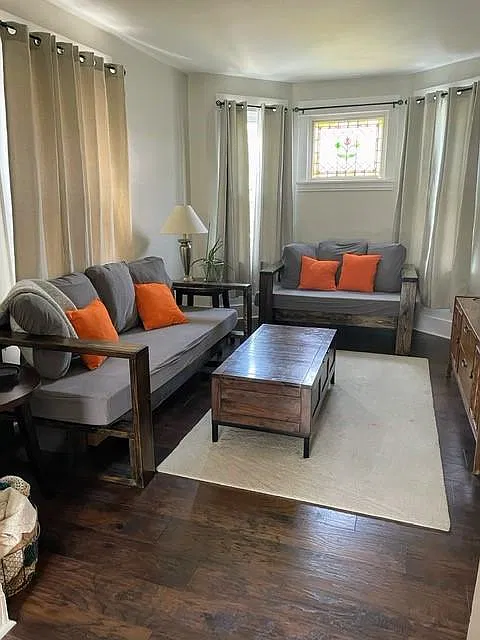 1612 Belasco Ave — Photo 4