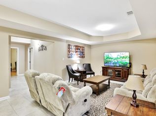 15 Rockridge Dr, Newnan, GA 30265