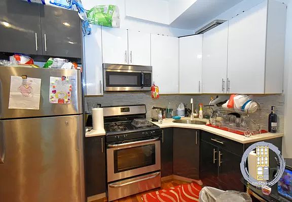 3rd image of 436 Throop Ave #2A