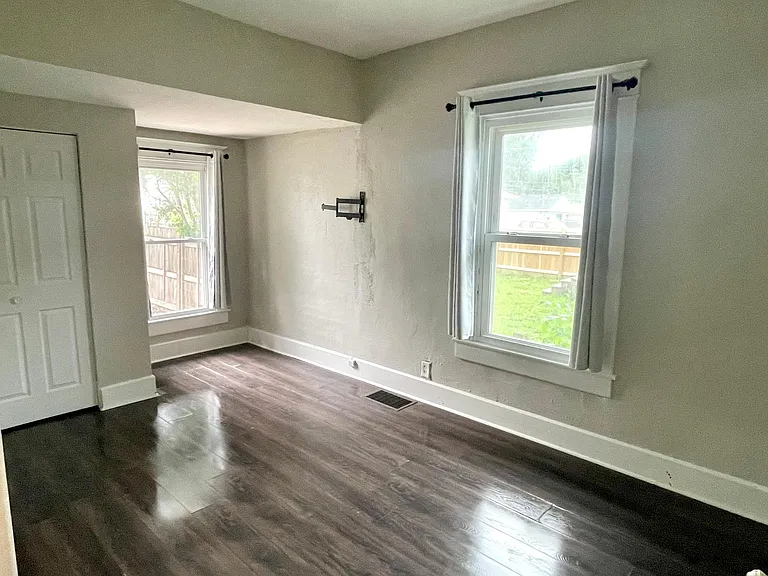 4026 Graceland Ave — Photo 13