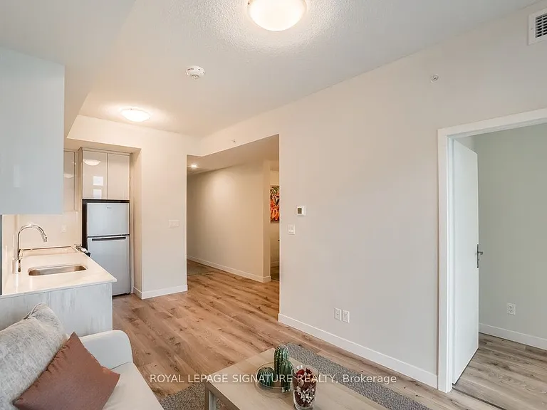 60 Frederick St #811 — Photo 14