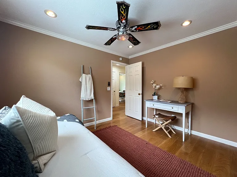 3321 Anita Ct — Photo 16