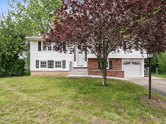 2nd image of 344 Colonial Drive