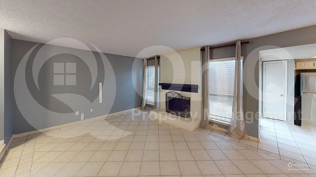 3 bed, 2.0 bath, 1176 sqft, $2,199 — Photo 2