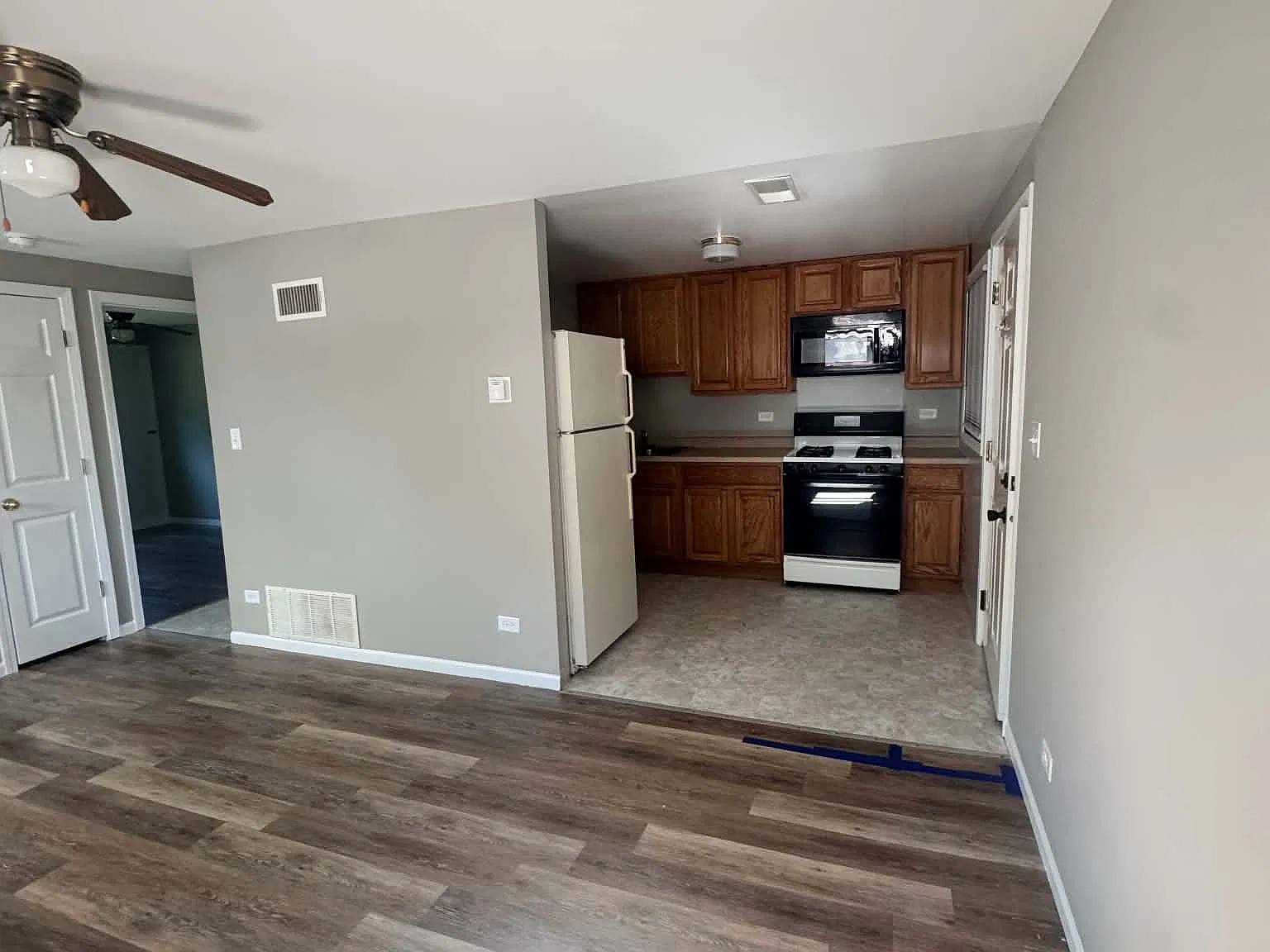 2 bed, 600 sqft, $1,350 — Photo 1
