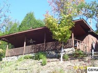 1312 Flat Creek Rd, Sevierville, TN 37876