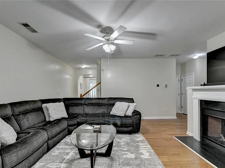 2602 Pierce Brennen Ct — Photo 12