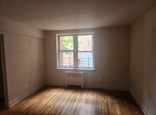 14316 Barclay Ave APT 1F, Flushing, NY 11355