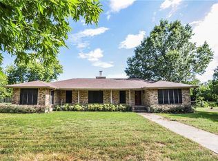 1313 W Burnett St, Ennis, TX 75119