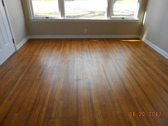 5th image of 506 Peterson Dr