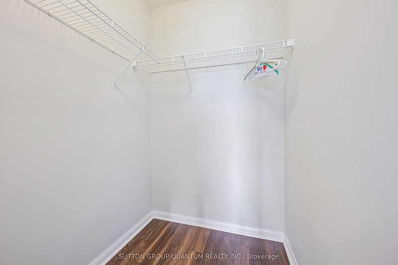 Oakville Townhouse for rent - 2 Bedrooms — photo 15