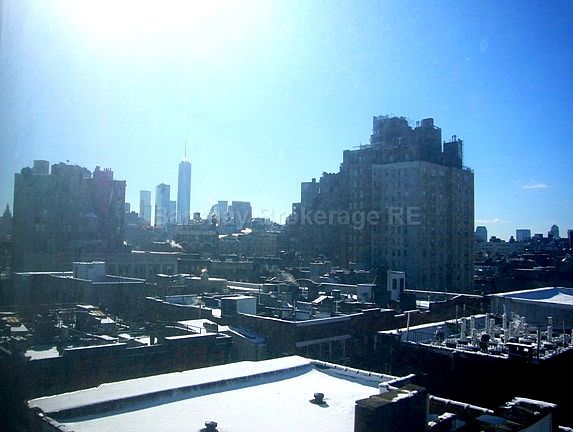 4th image of 33 Greenwich Ave APT 10A