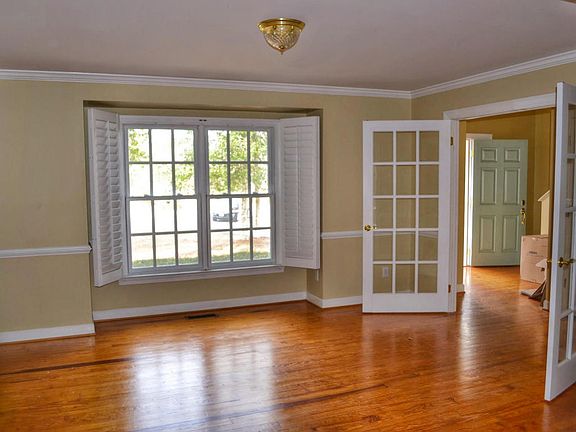 3rd image of 1602 Wedgewood Ct