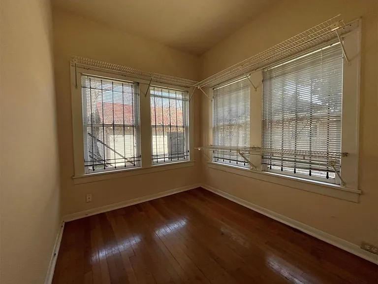 1706 Hawthorne St — Photo 6