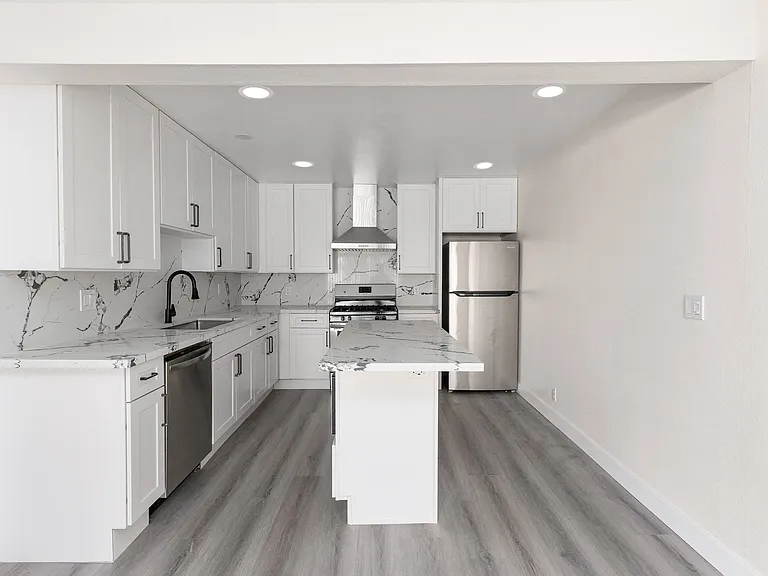 Seaview Terrace Apartment Homes — Photo 2