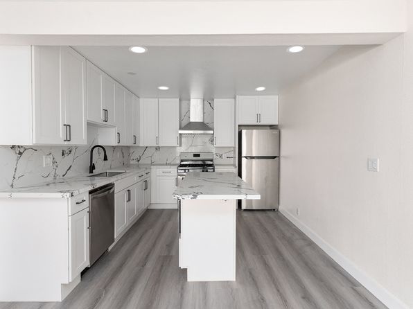 602 Avenida De La Estrella APT 2