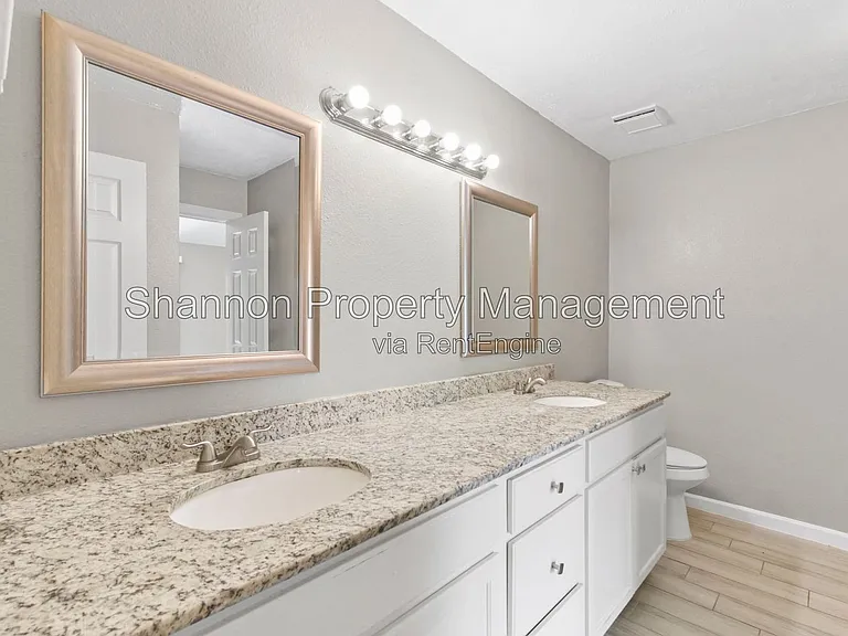 3110 Oak Rock Cir — Photo 18