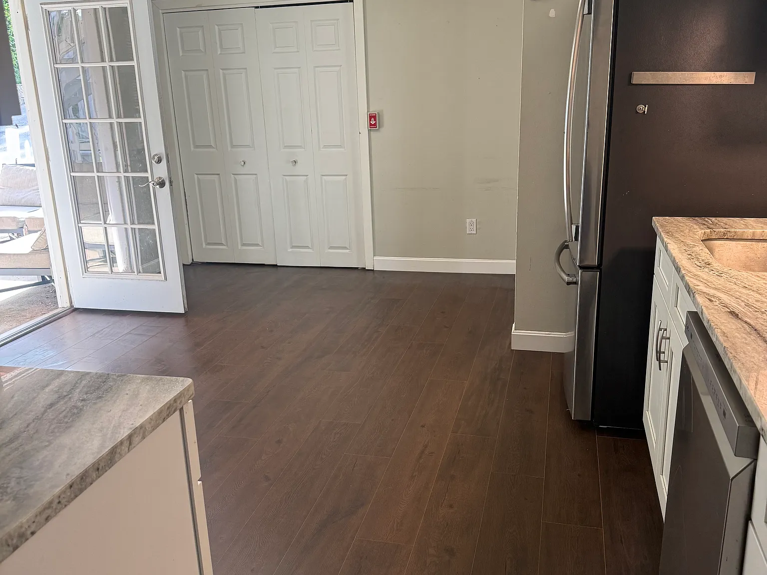 2 Jacob Ave — Photo 4