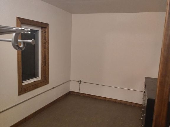 5th image of 507 6th Ave #102