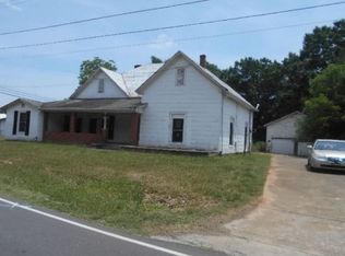 366 N Main St, Mooresboro, NC 28114
