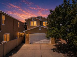 1535 Phoenix Ave NW, Albuquerque, NM 87107