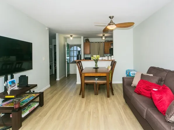 95-536 Wikao St APT D102, Mililani, HI 96789