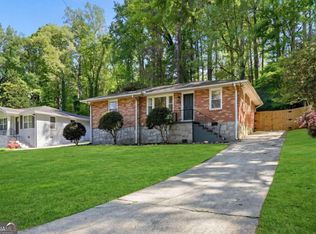 898 Scott Cir, Decatur, GA 30033