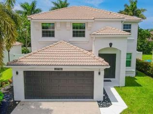 2738 Misty Oaks Cir, Royal Palm Beach, FL 33411