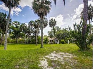 2627 N Dundee St, Tampa, FL 33629
