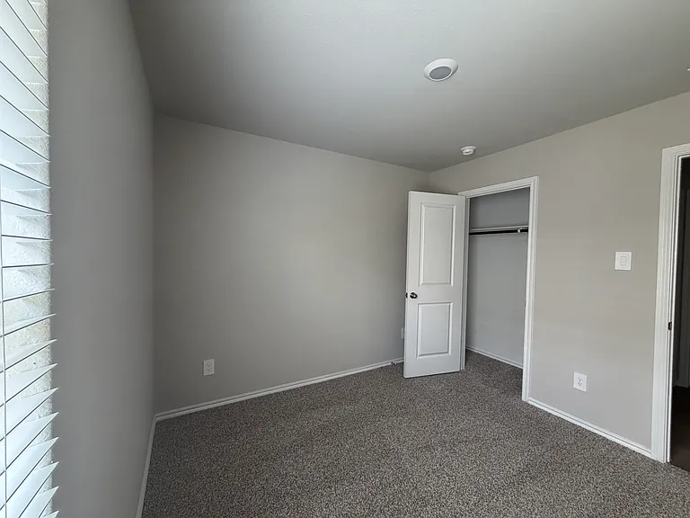 5512 Flannel Ln — Photo 12