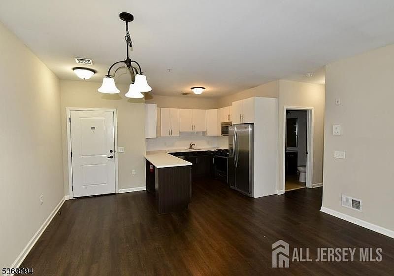 2nd image of 475 Avenel St #108
