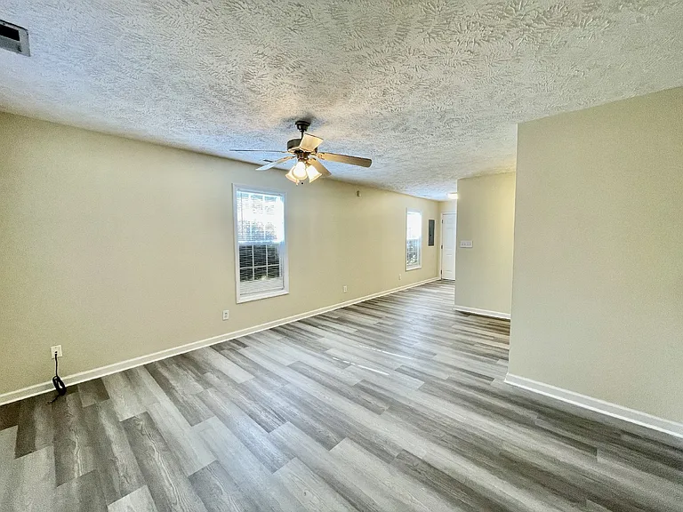 3721 Betts Dr #A — Photo 11