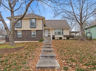 8317 Harris Ave, Raytown, MO 64138