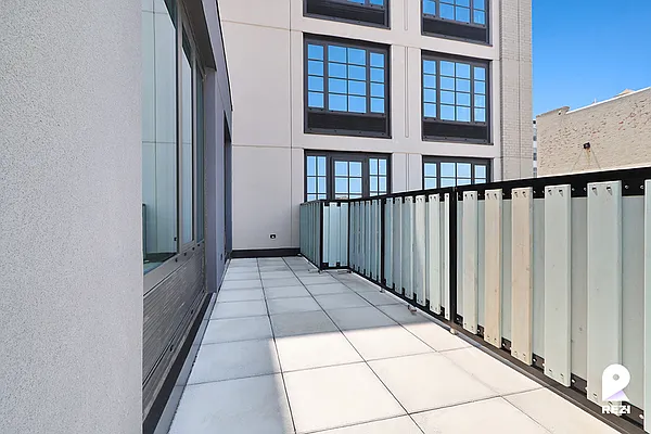 Rented by REZI | media 36