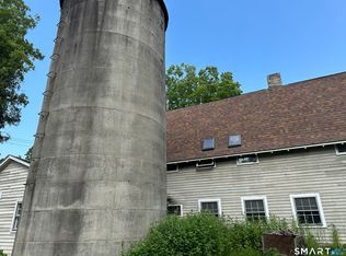 7 Notch Rd, Granby, CT 06035