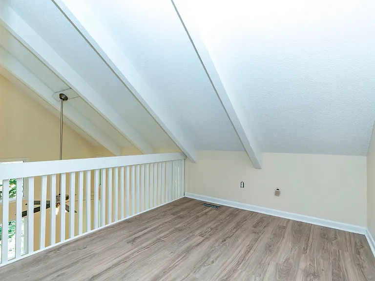 4865 Indian Valley Rd — Photo 16
