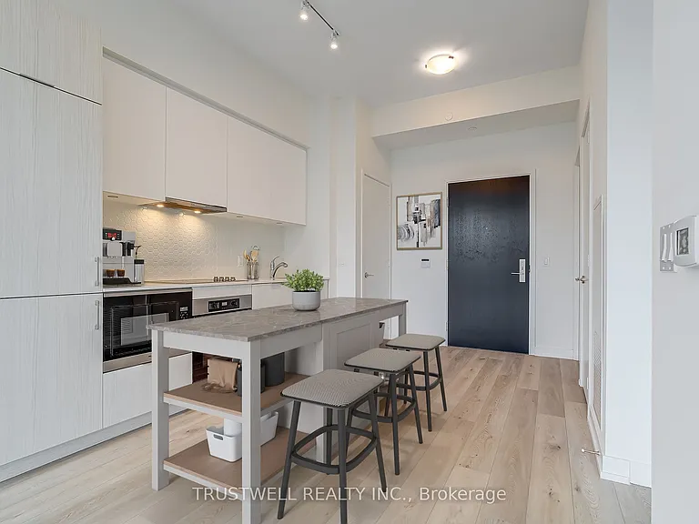 158 Front St E #1004 — Photo 3