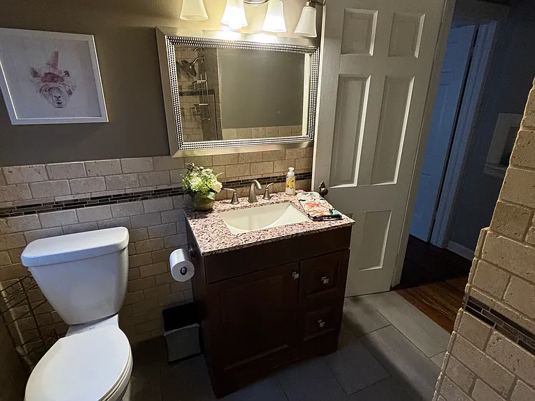 2135 S Florence Ave — Photo 26